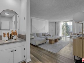 8011 Romaine Street, Los Angeles CA 90046