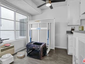 8011 Romaine Street, Los Angeles CA 90046