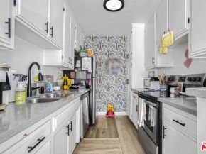 8011 Romaine Street, Los Angeles CA 90046