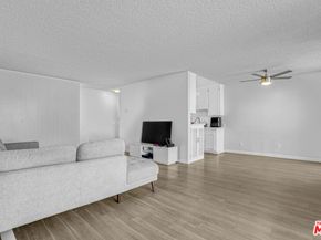 8011 Romaine Street, Los Angeles CA 90046