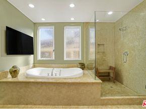 3705 Esplanade, Marina Del Rey CA 90292