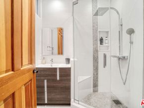 3705 Esplanade, Marina Del Rey CA 90292