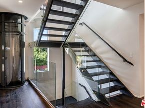 1208 Palms Boulevard, Venice CA 90291