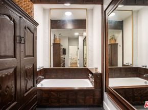 1647 N Beverly Glen Boulevard, Los Angeles CA 90077