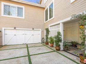 1647 N Beverly Glen Boulevard, Los Angeles CA 90077