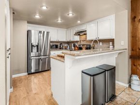906 Sendero Ave, Escondido CA 92026