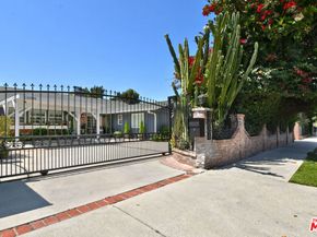 13006 Magnolia Boulevard, Sherman Oaks CA 91423