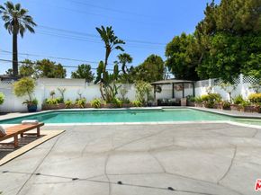 13006 Magnolia Boulevard, Sherman Oaks CA 91423