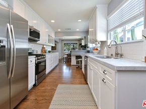 13006 Magnolia Boulevard, Sherman Oaks CA 91423