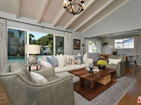 13006 Magnolia Boulevard, Sherman Oaks CA 91423