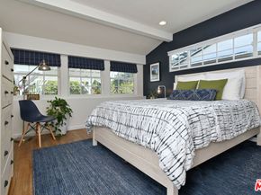 13006 Magnolia Boulevard, Sherman Oaks CA 91423