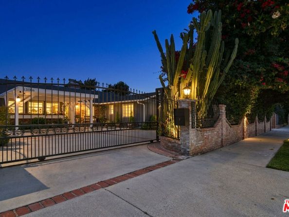 13006 Magnolia Boulevard, Sherman Oaks CA 91423