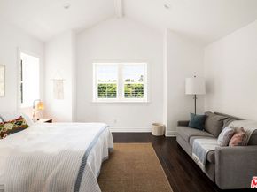 11610 Chiquita Street, Studio City CA 91604