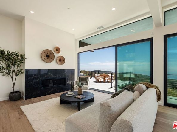 2165 E Little Las Flores Road, Topanga CA 90290
