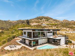 2165 E Little Las Flores Road, Topanga CA 90290