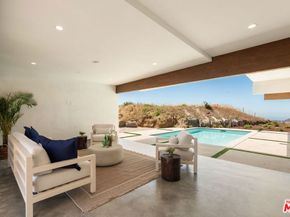 2165 E Little Las Flores Road, Topanga CA 90290