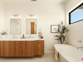 2165 E Little Las Flores Road, Topanga CA 90290