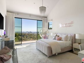 890 Linda Flora Drive, Los Angeles CA 90049