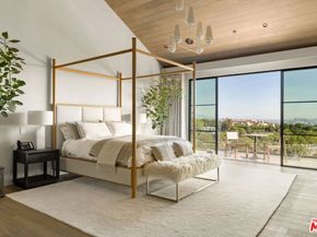 890 Linda Flora Drive, Los Angeles CA 90049