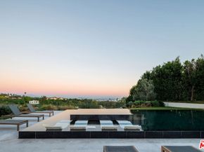 890 Linda Flora Drive, Los Angeles CA 90049