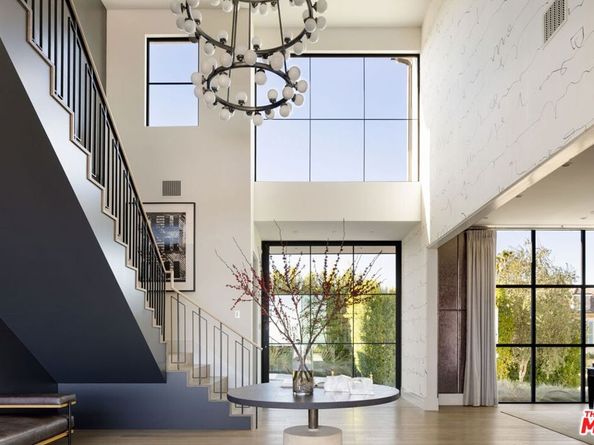 890 Linda Flora Drive, Los Angeles CA 90049