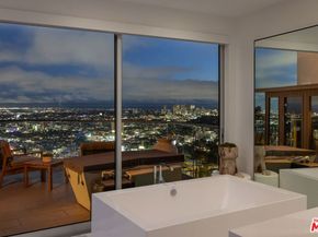 8572 Hillside Avenue, Los Angeles CA 90069