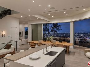 8572 Hillside Avenue, Los Angeles CA 90069