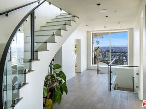 8572 Hillside Avenue, Los Angeles CA 90069