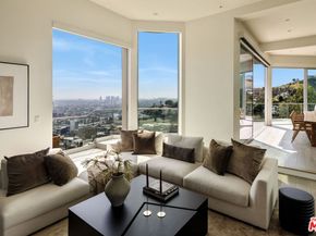 8572 Hillside Avenue, Los Angeles CA 90069