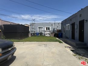 1700 W 60th Street, Los Angeles CA 90047