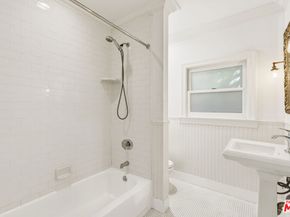 524 N Kilkea Drive, Los Angeles CA 90048