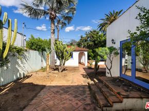 524 N Kilkea Drive, Los Angeles CA 90048