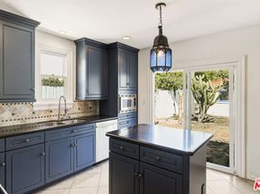 524 N Kilkea Drive, Los Angeles CA 90048