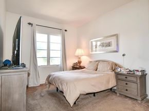 7930 Entrada Lazanja, San Diego CA 92127