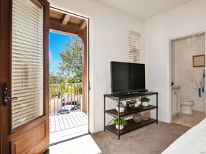 7930 Entrada Lazanja, San Diego CA 92127