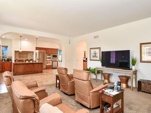 7930 Entrada Lazanja, San Diego CA 92127