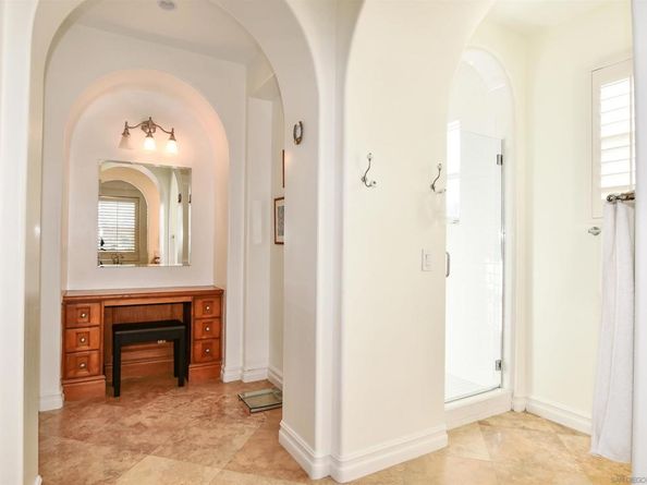 7930 Entrada Lazanja, San Diego CA 92127