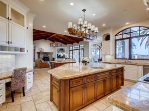 4690 Rancho Del Mar Tri, San Diego CA 92130