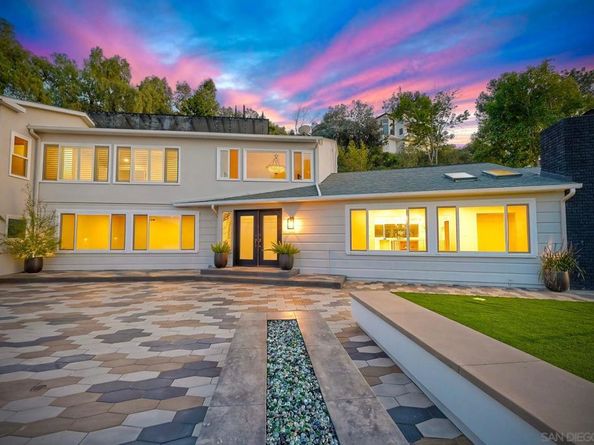 9945 Alto Dr, La Mesa CA 91941