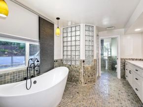 9945 Alto Dr, La Mesa CA 91941