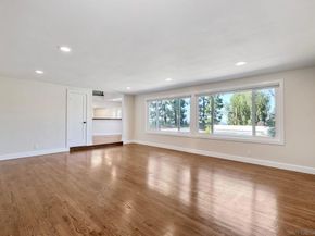 9945 Alto Dr, La Mesa CA 91941