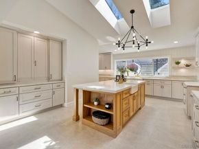 9945 Alto Dr, La Mesa CA 91941