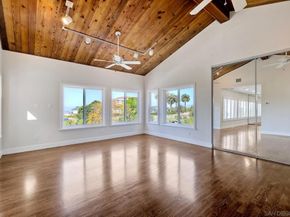 9945 Alto Dr, La Mesa CA 91941