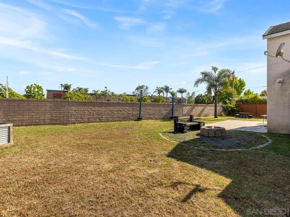4425 Arbor Cove Cir, Oceanside CA 92058