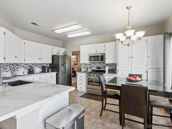 4425 Arbor Cove Cir, Oceanside CA 92058