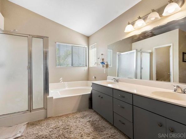 4425 Arbor Cove Cir, Oceanside CA 92058