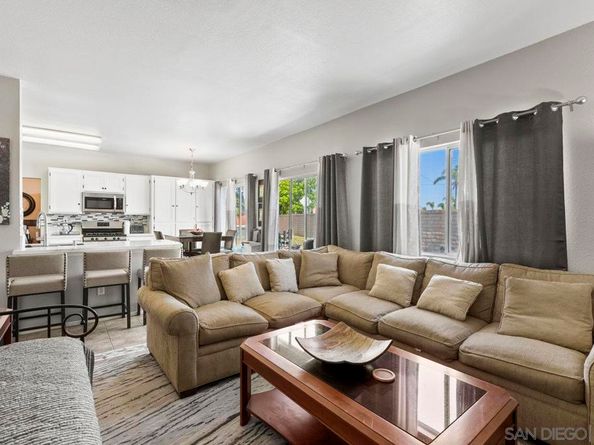 4425 Arbor Cove Cir, Oceanside CA 92058