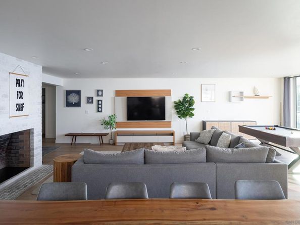 1624 Torrey Pines Rd, La Jolla CA 92037