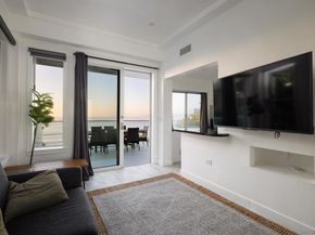 1624 Torrey Pines Rd, La Jolla CA 92037