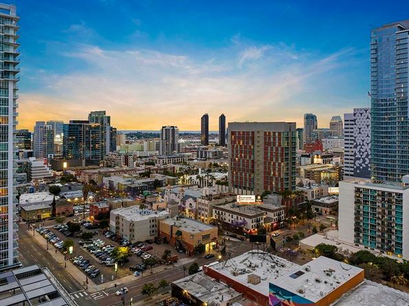 1080 Park Blvd 1802, San Diego CA 92101